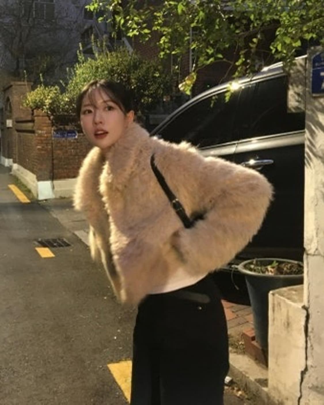 레이브 퍼 자켓 (슬기 착용) 상품이미지3