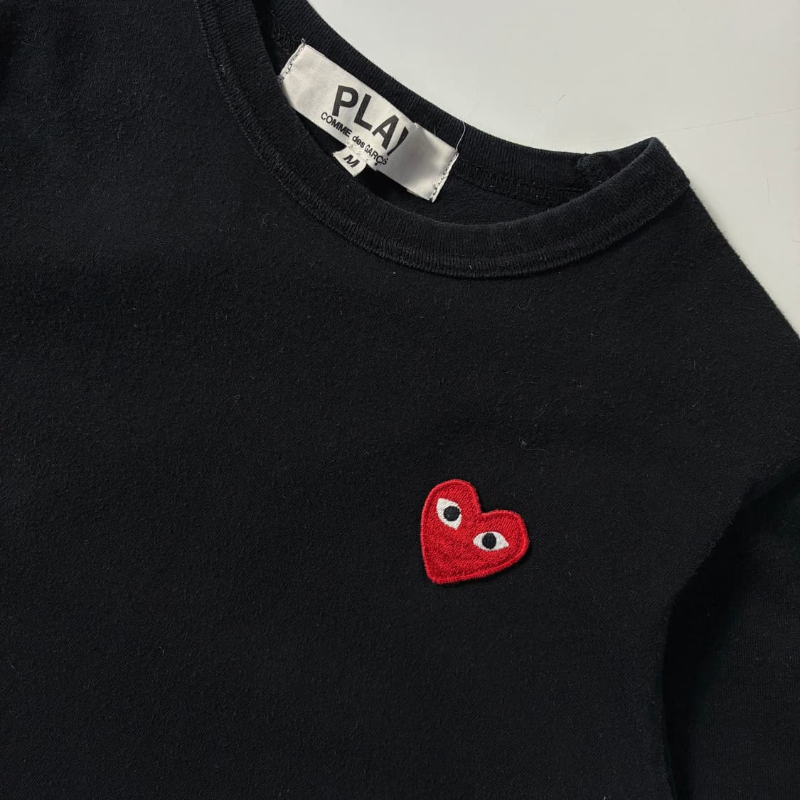Comme des garsons  꼼데가르송 코튼 하트와펜 블랙 반팔티 상품이미지2