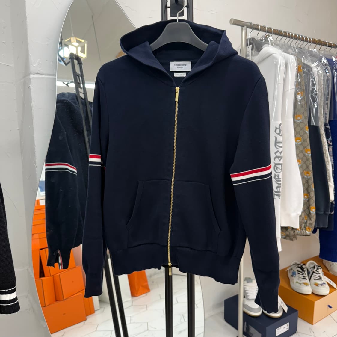 [4] 톰브라운 밀라노 암밴드 금장 후드집업 상품이미지1