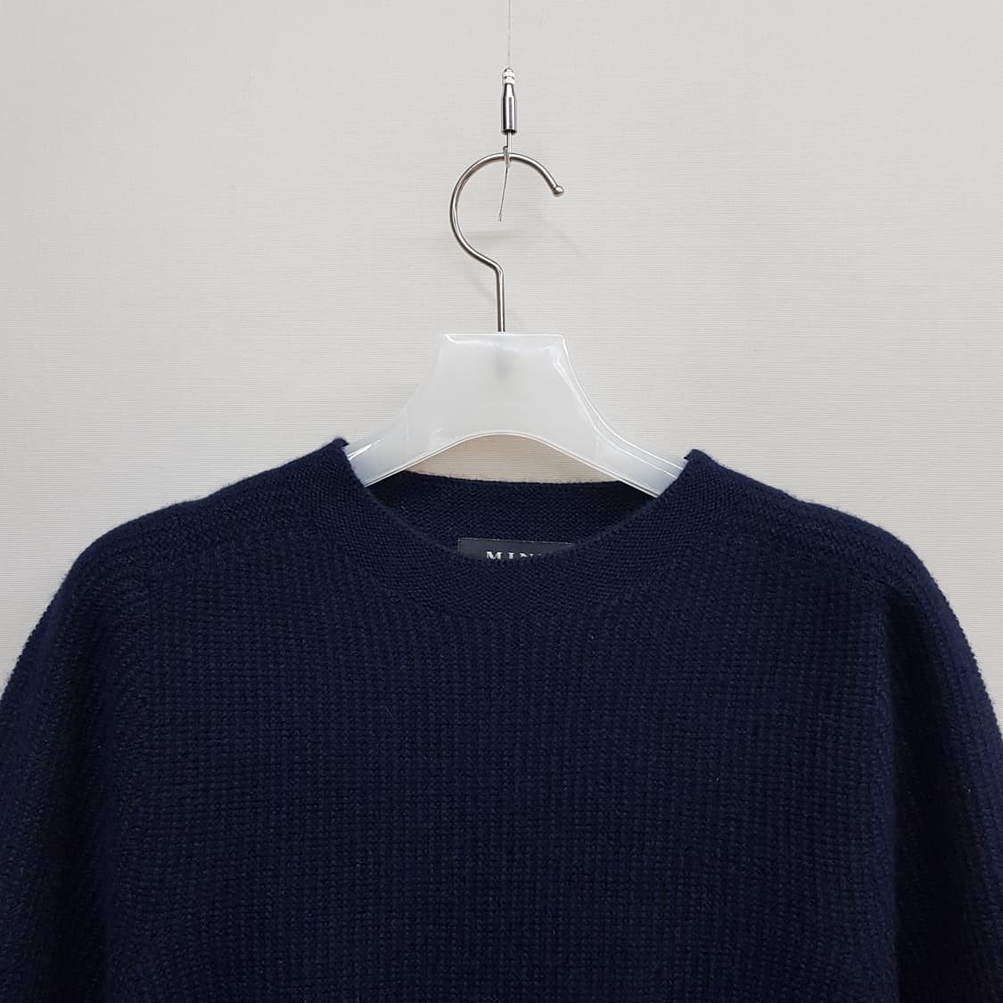 한섬 마인 캐시미어 진주 버튼 디테일 니트 원피스 F사이즈 상품이미지2