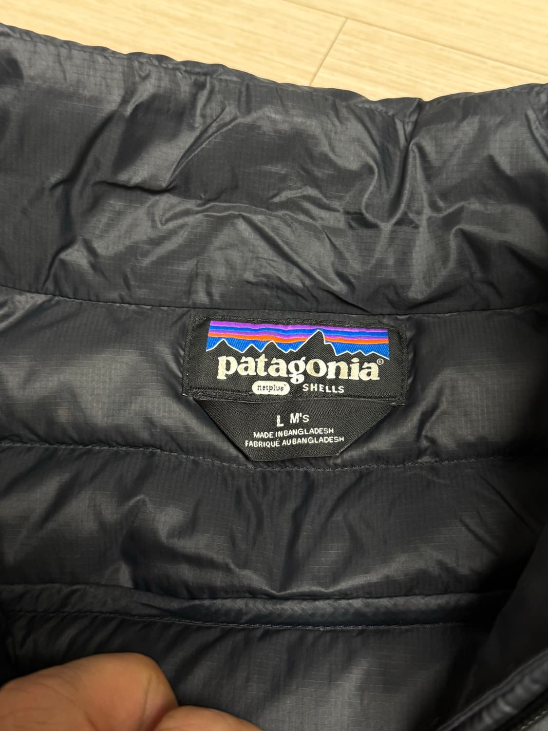 파타고니아 다운 스웨터 L 블랙 상품이미지3