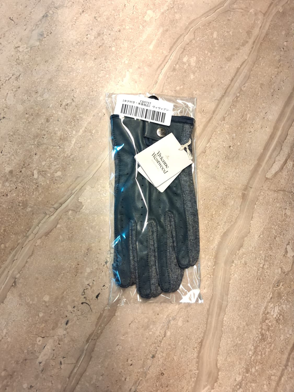 비비안 웨스트우드 아웃핑거 콤비 장갑 그레이 (새상품) 상품이미지3