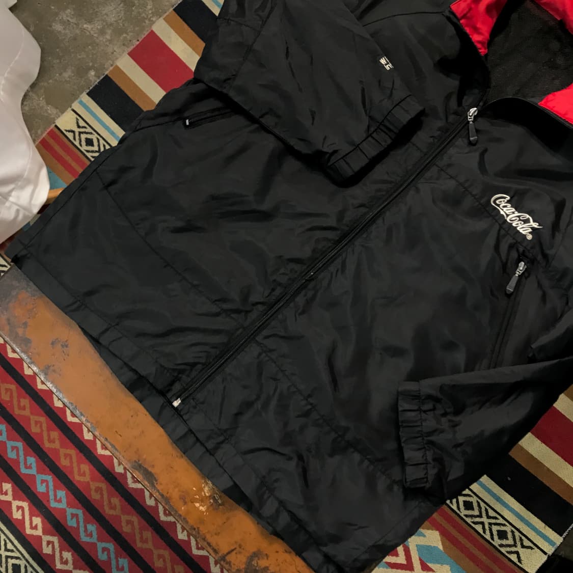 코카콜라 블랙 윈드브레이커 져지 남성 105 사이즈  상품이미지3