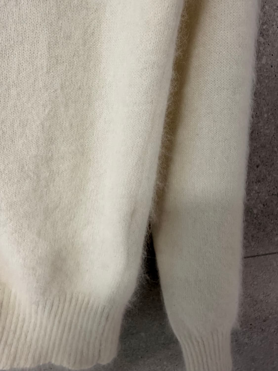 앙고라 브이넥 가디건 아이보리 상품이미지2