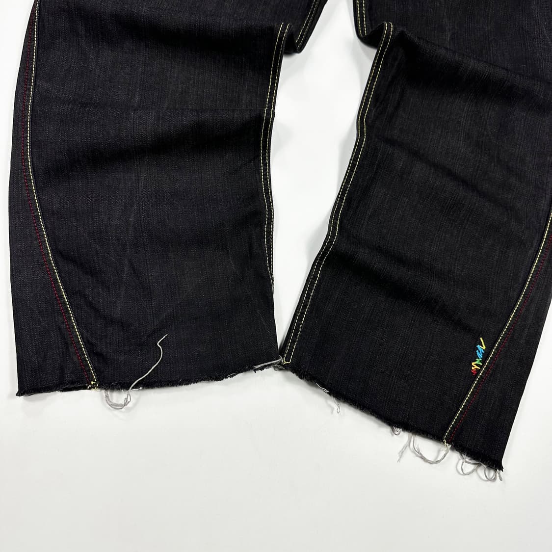 34 COOGI 쿠지 자수 엔지니어드 와이드 생지 데님팬츠 상품이미지4