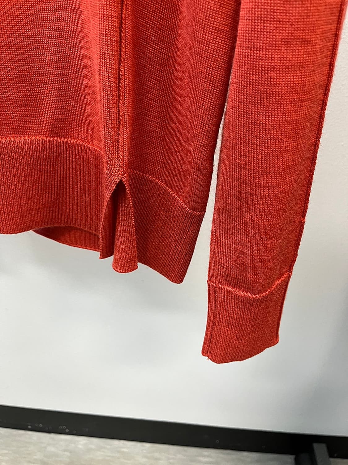 100) 솔리드옴므 신형 오렌지 니트  상품이미지6