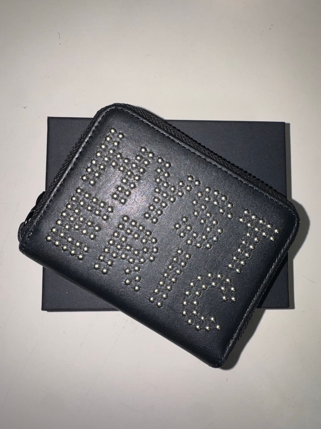 히스테릭글래머 로고 스터드 레더 지갑 상품이미지1