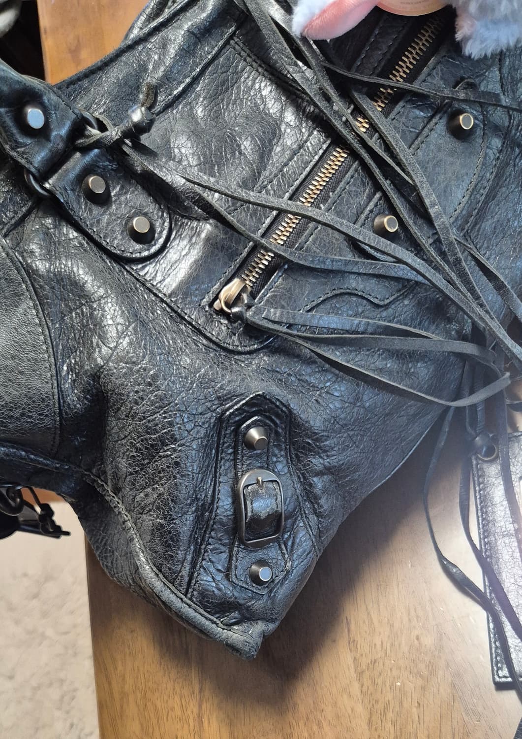 발렌시아가 르시티 블랙 라지 상품이미지5