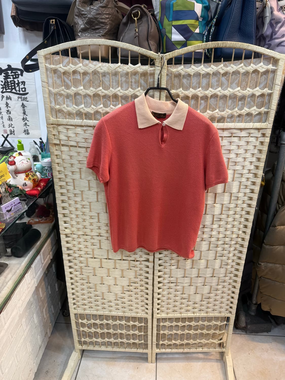 42/66 정품 로로피아나 반팔 팝니다 상품이미지1