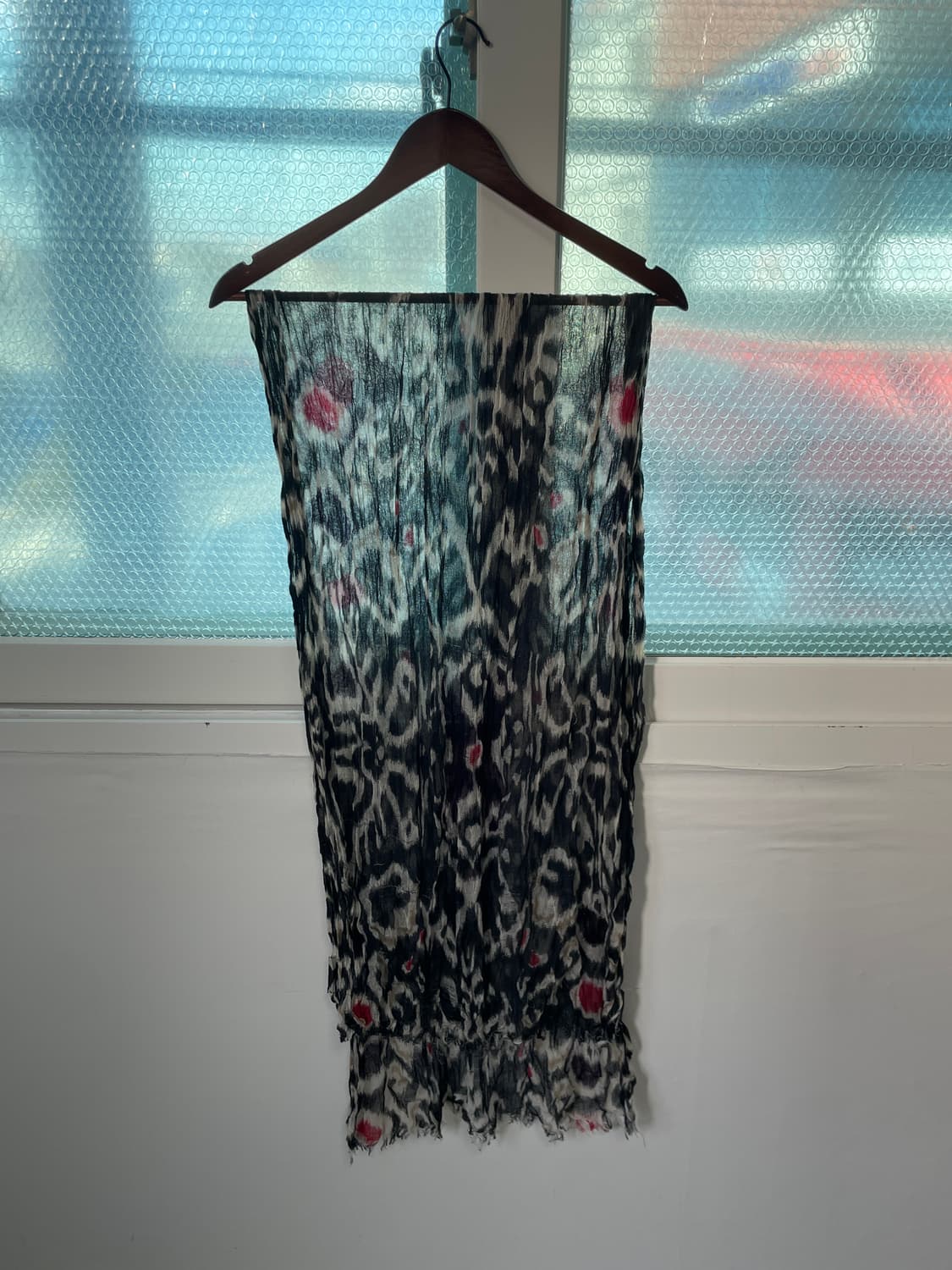 Agnes b 아네스베 아트 패턴 머서라이즈 머플러 상품이미지2