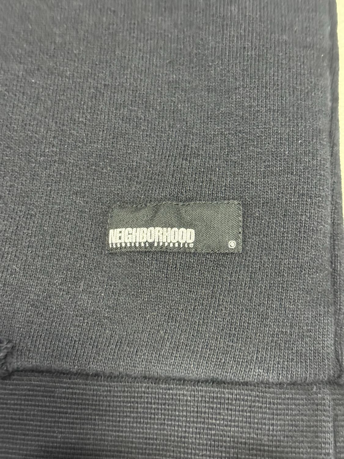 2004 네이버후드 데미지 가공 맨투맨 스웨터 상품이미지6