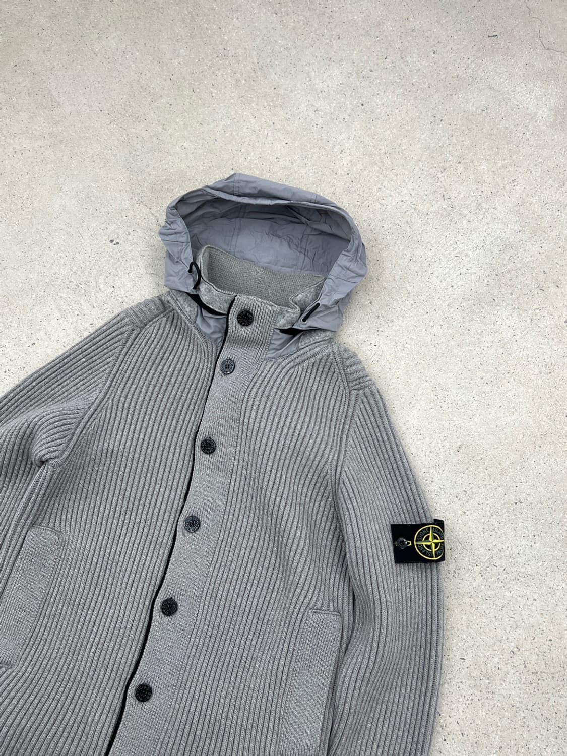 스톤아일랜드 와펜 골지 니트 집업 가디건 상품이미지6