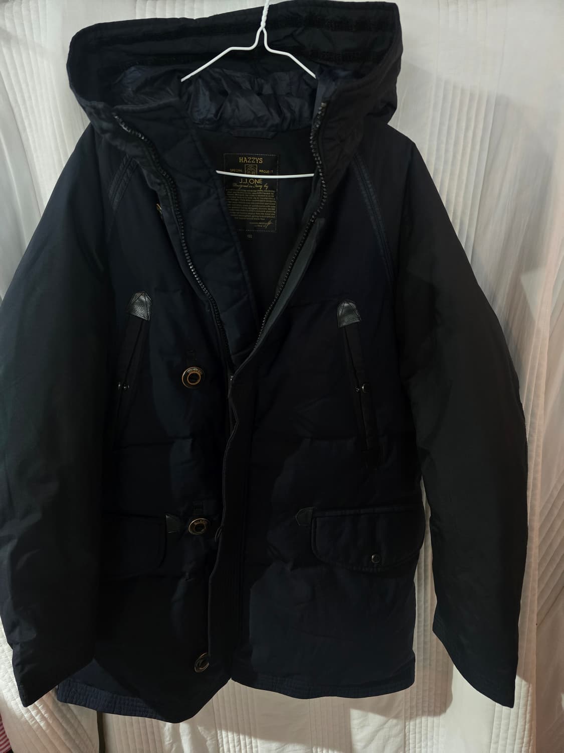 헤지스 J.J.ONE 네이비 패딩 점퍼 상품이미지2