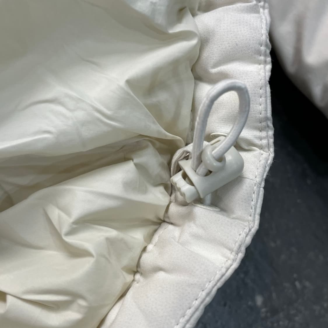 100 블랙야크 경량패딩 상품이미지5