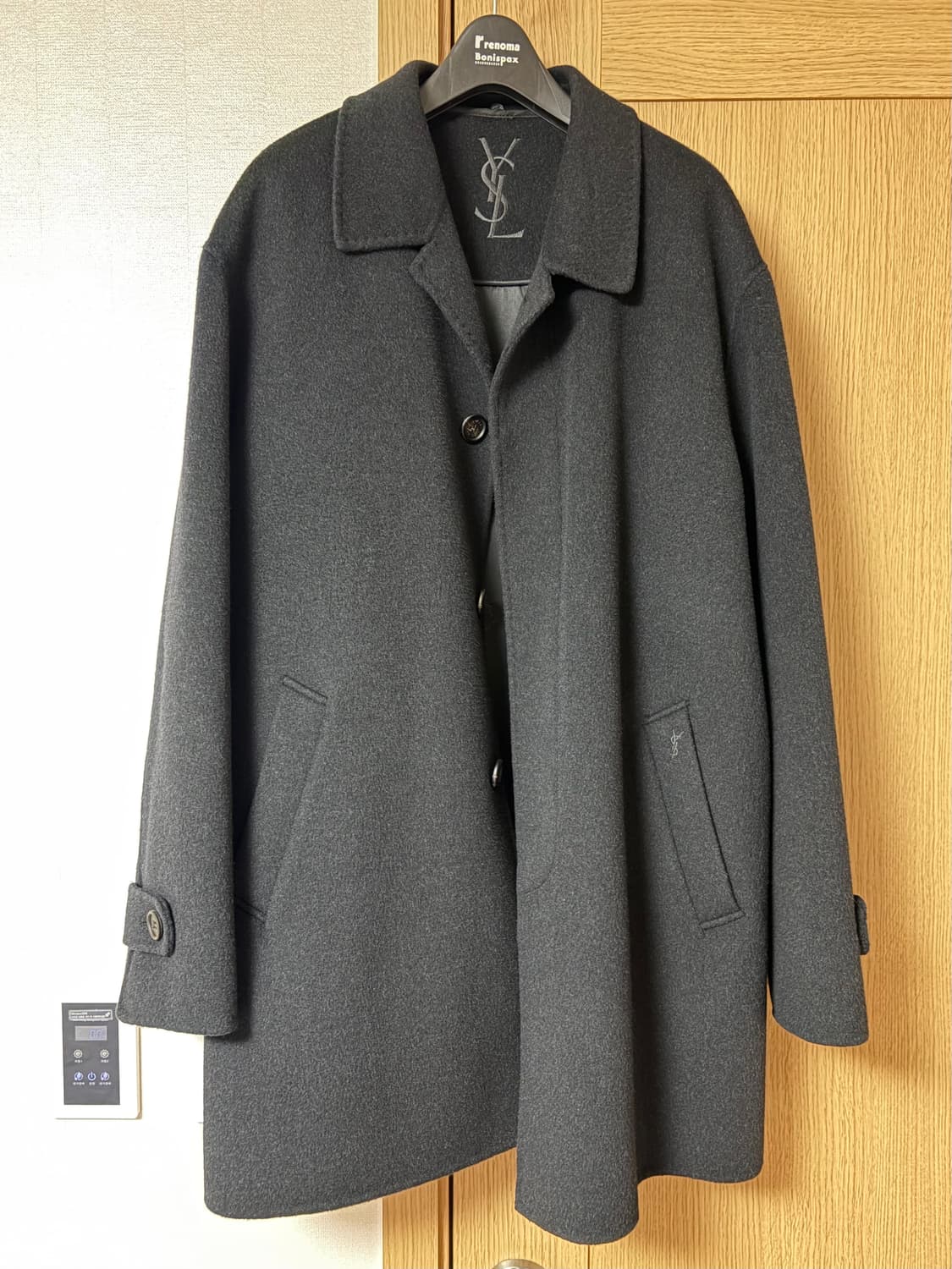 입생로랑 블랙 코트 상품이미지1