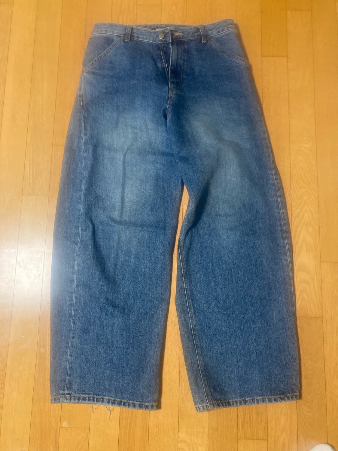 해칭룸 와이드 커브드진 워시드 블루 (3) 상품이미지5