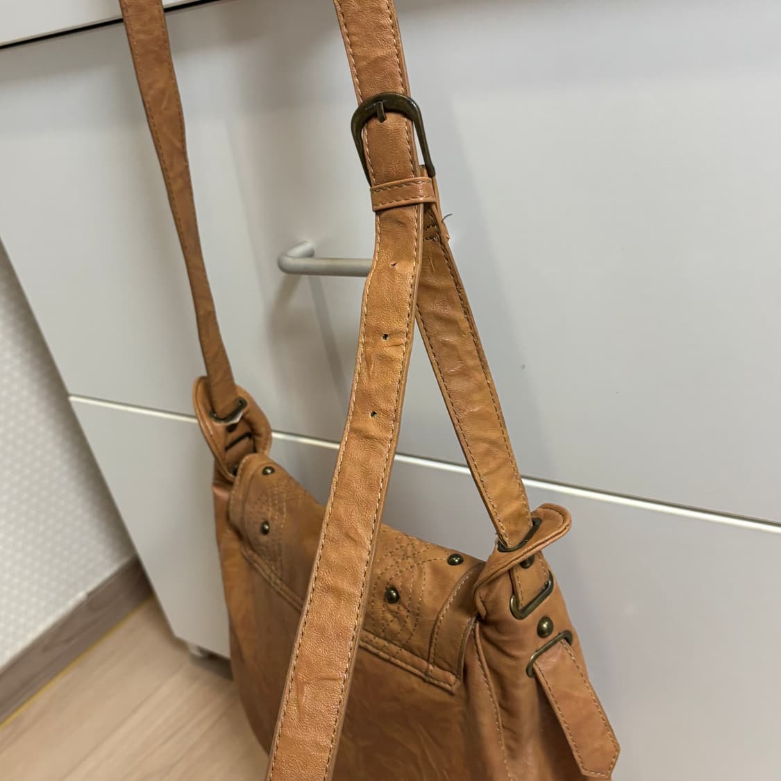 빈티지 레더 웨스턴 디테일 숄더 크로스백 상품이미지5