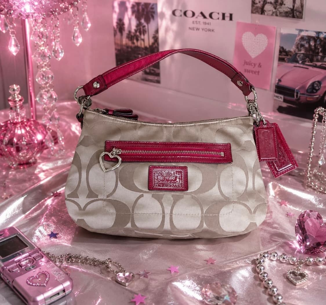 COACH 코치 데이지 새틴 하트로고 미니백 y2k 2000s 하이틴 상품이미지1
