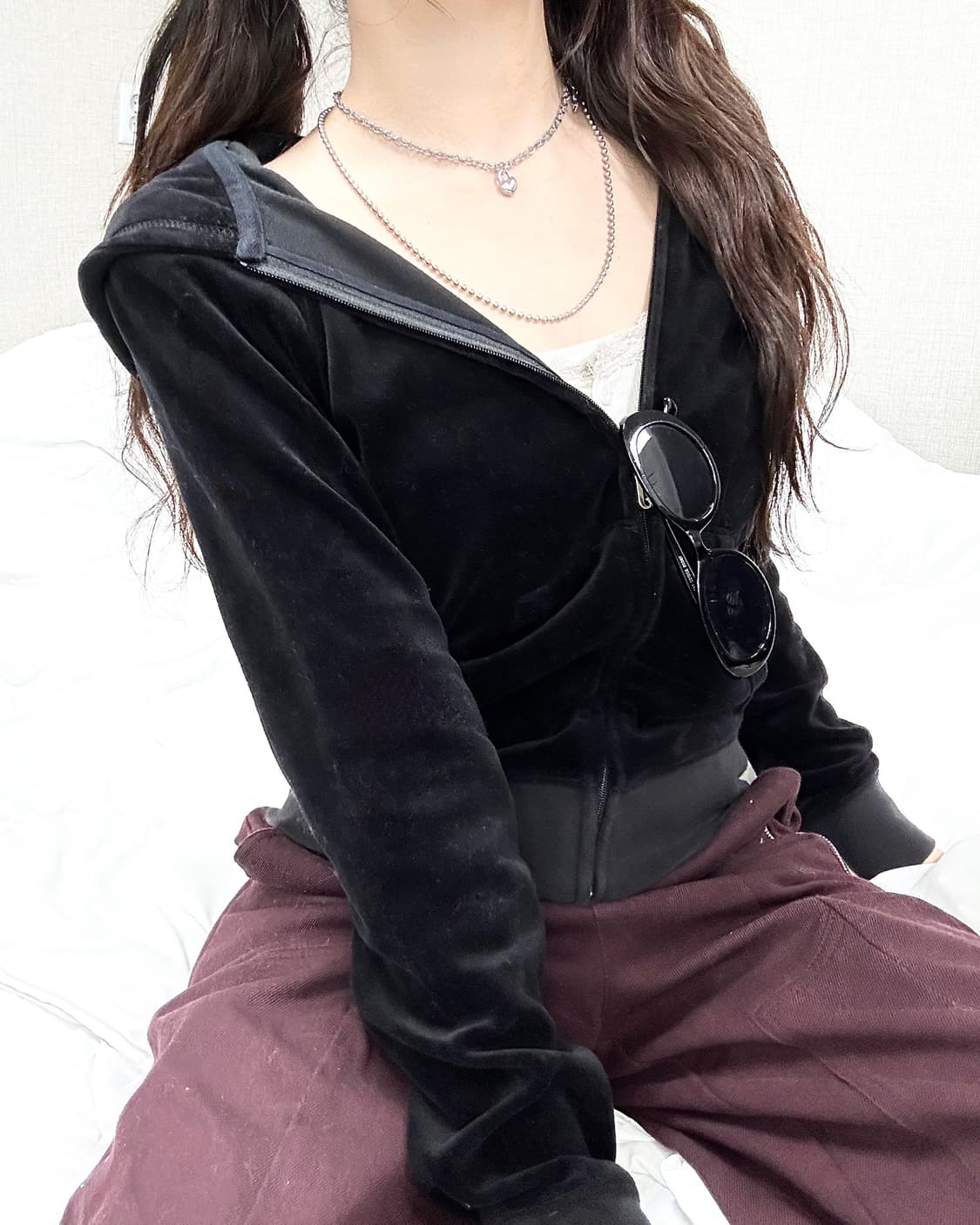 쥬시꾸뛰르 빅로고 블랙 벨벳 후드집업 상품이미지2