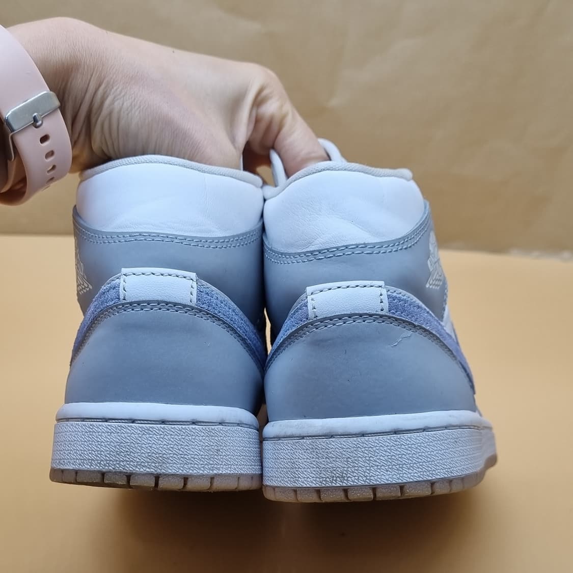 나이키 조던1 울프 그레이 여성미드230 상품이미지4