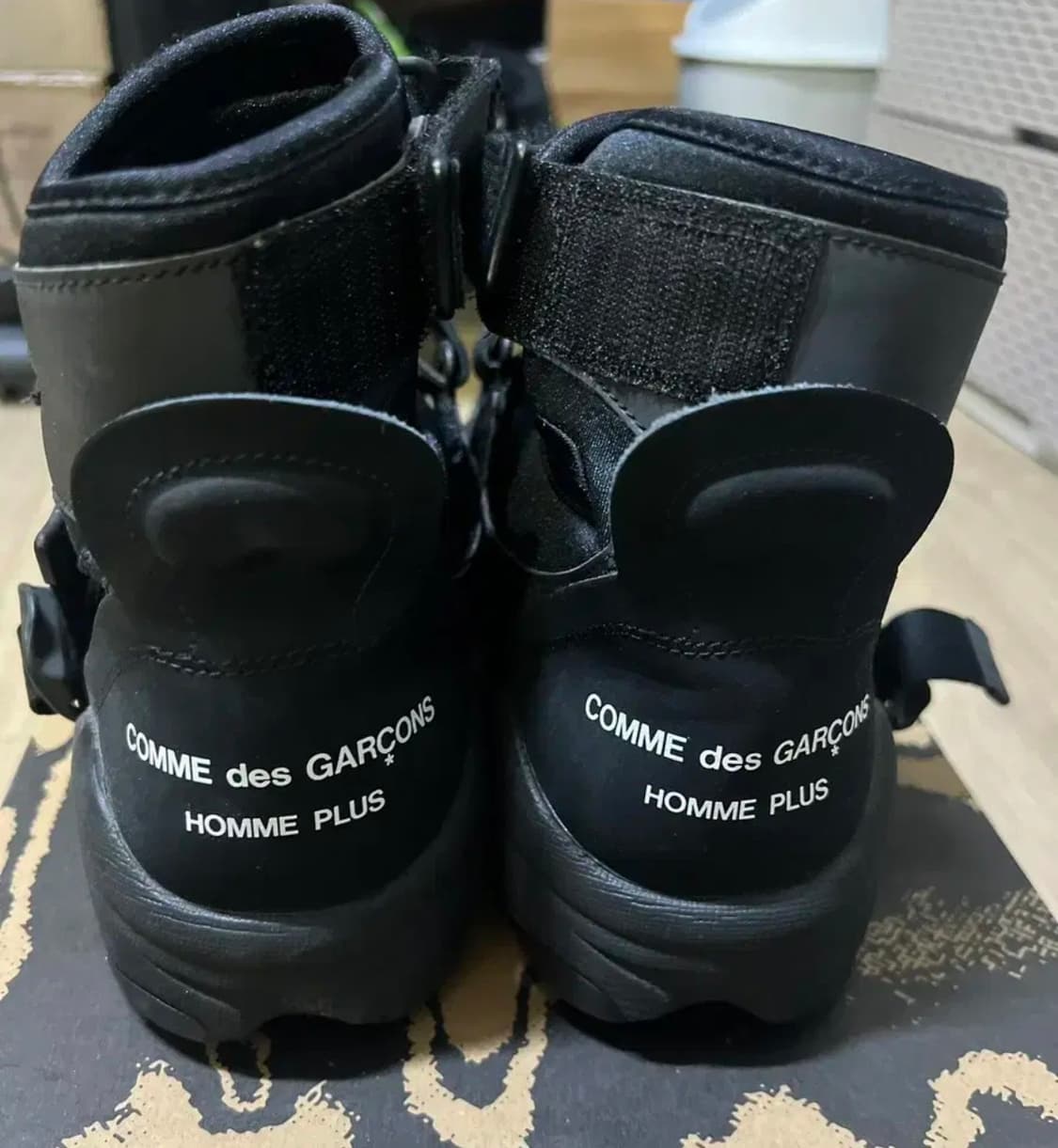 꼼데가르송 옴므 플러스 에어 카니보어 280 상품이미지2
