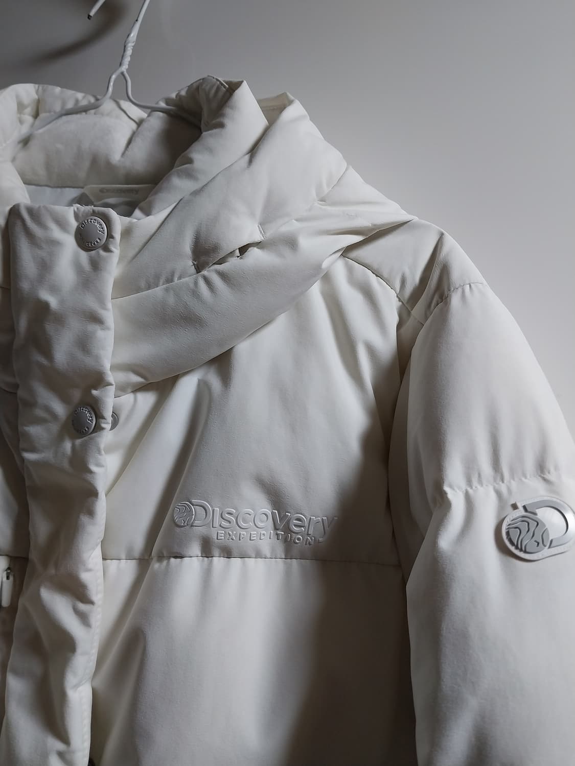 디스커버리  구스다운  후드패딩 상품이미지3