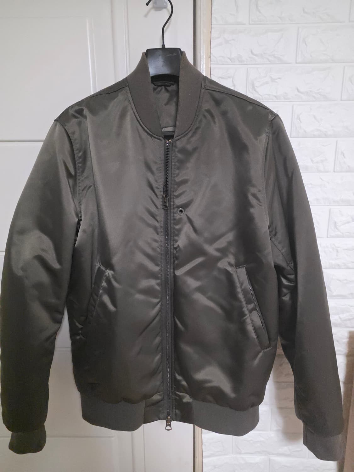 아크네 셀로 봄버 50 상품이미지2