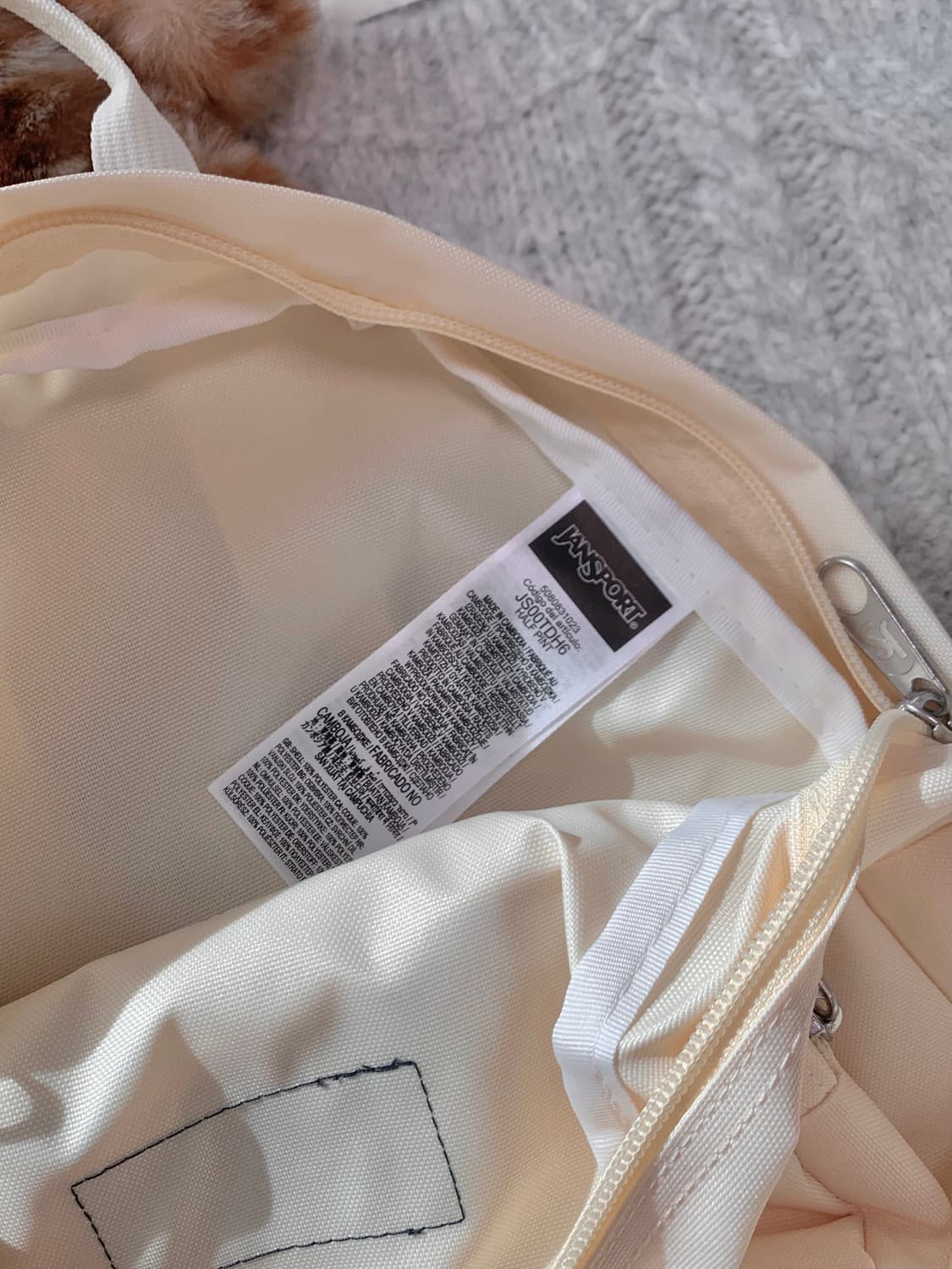 새상품 잔스포츠 하프 파인트 코코넛 크림 컬러 백팩 상품이미지4