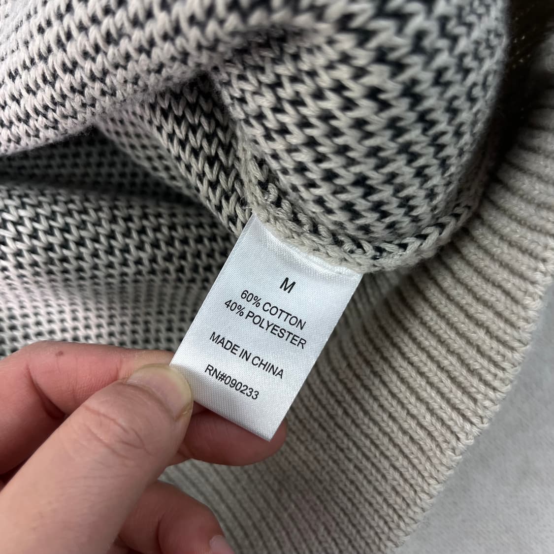 105 피오갓 에센셜 빅로고 니트 후드티 상품이미지5