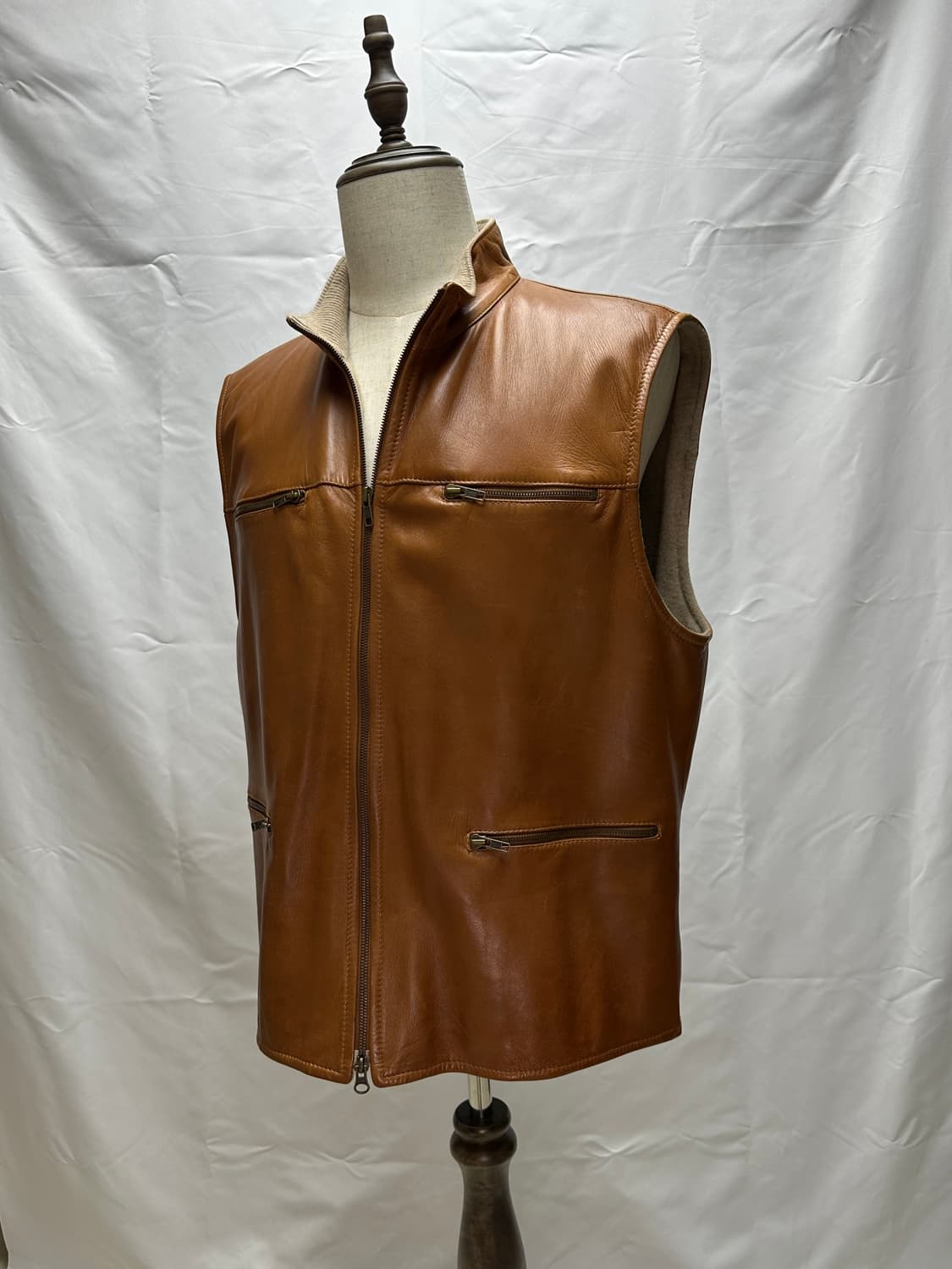 브루넬로 쿠치넬리 카우 레더 캐시미어 베스트 XL(105~110) 판매 상품이미지3