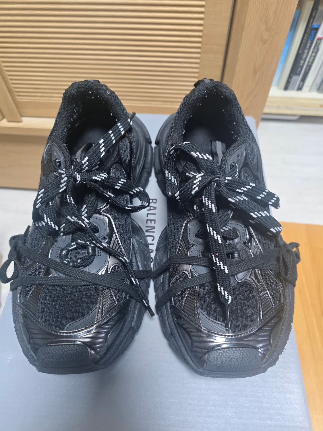 발렌시아가 3xl 올블랙 41 상품이미지1