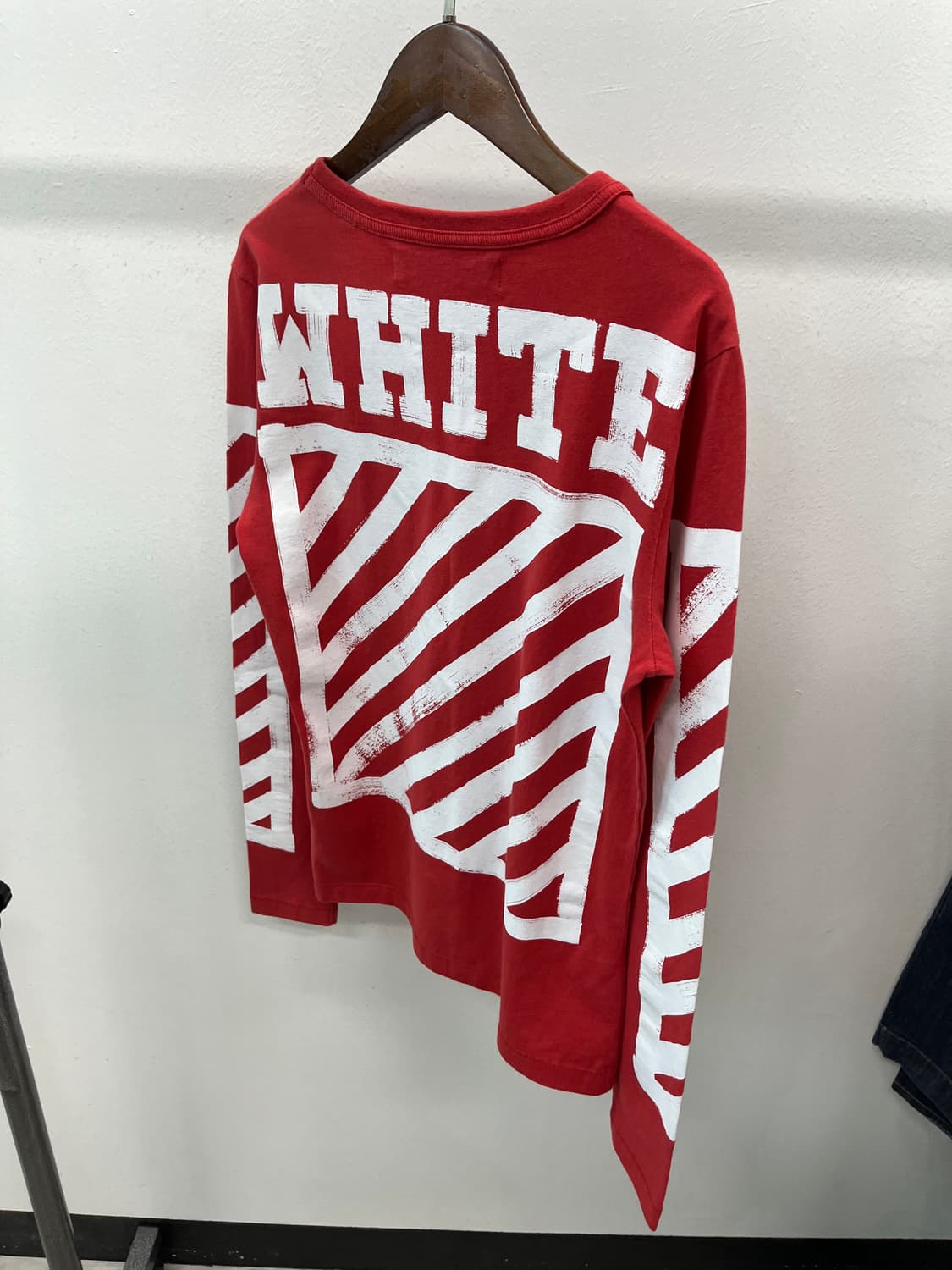 여) 오프화이트 에로우 롱슬리브  상품이미지8