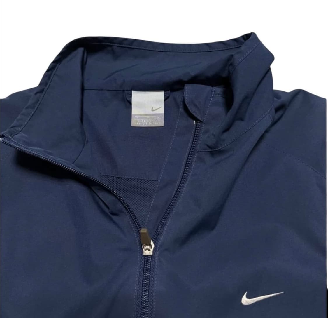 나이키 스몰로고 바람막이 상품이미지2