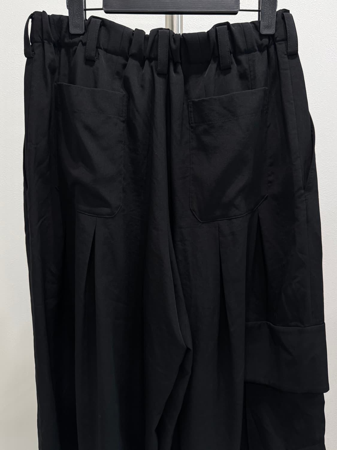 요지야마모토 24aw 사이드 카고 와이드 하카마 팬츠 상품이미지6