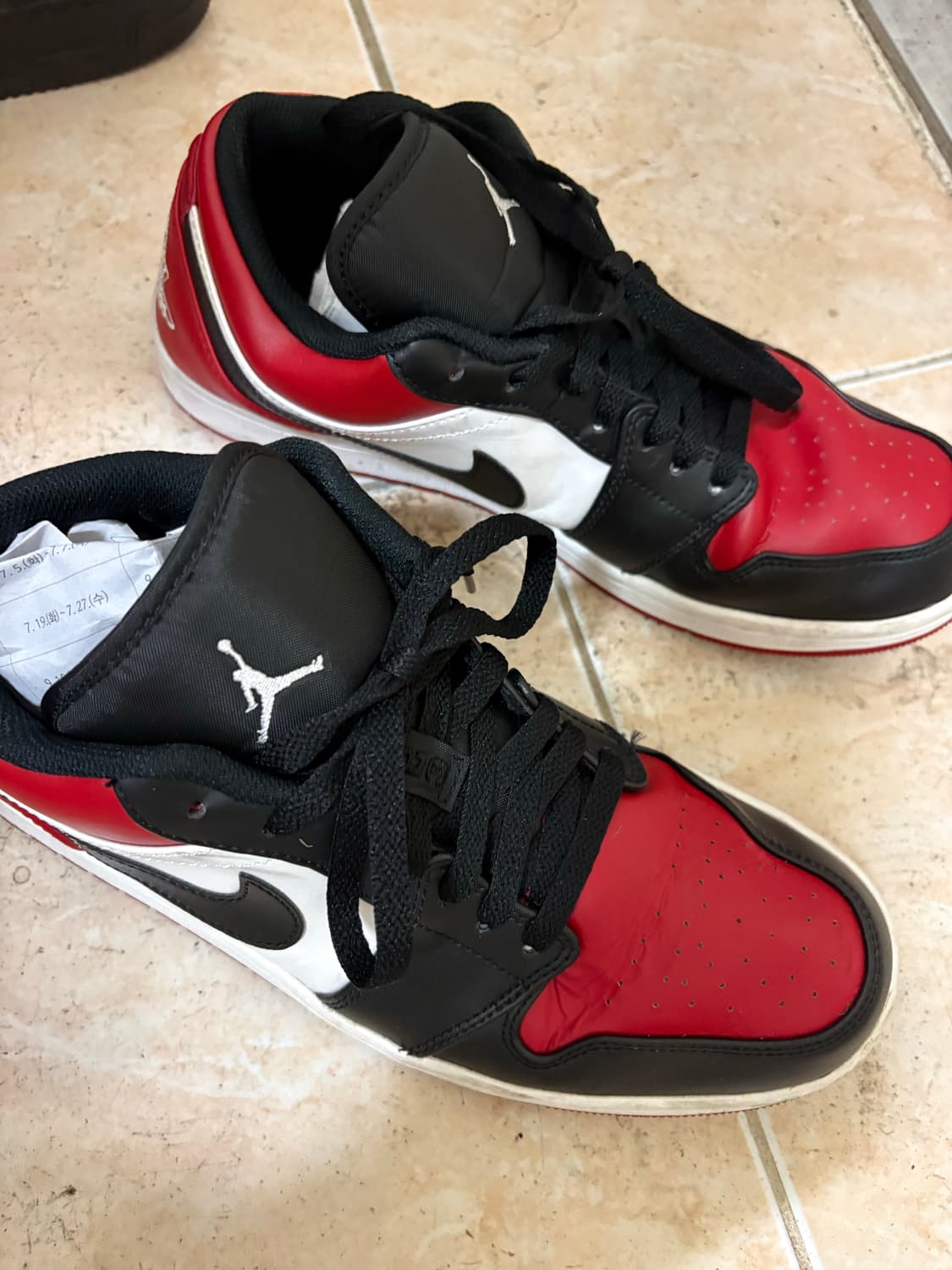 나이키 조던1 로우 브레드토 상품이미지1