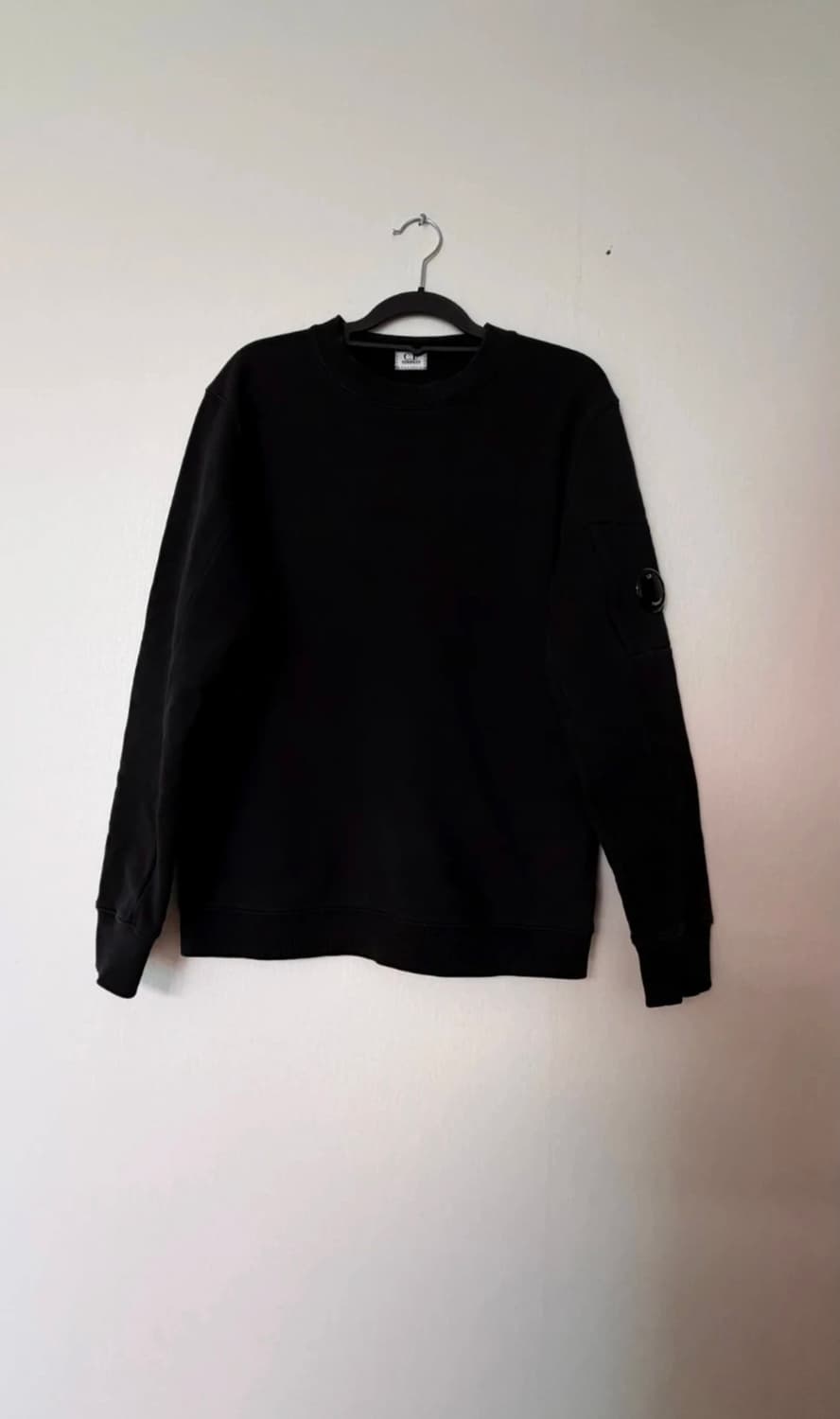 cp컴퍼니 렌즈 맨투맨 상품이미지1