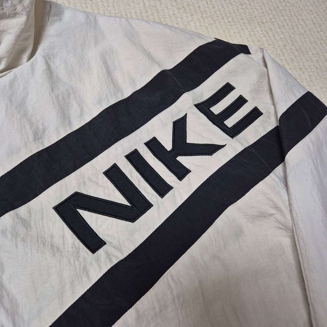 [올드스쿨🔥] 나이키 사선 우븐 화이트 자켓 상품이미지3