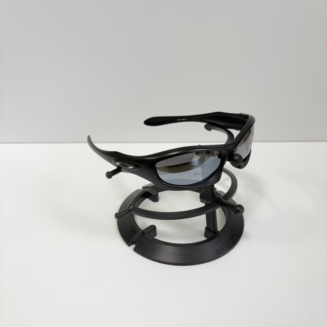 오클리 oakley 몬스터독 monster dog 매트블랙 러닝 선글라스 상품이미지4