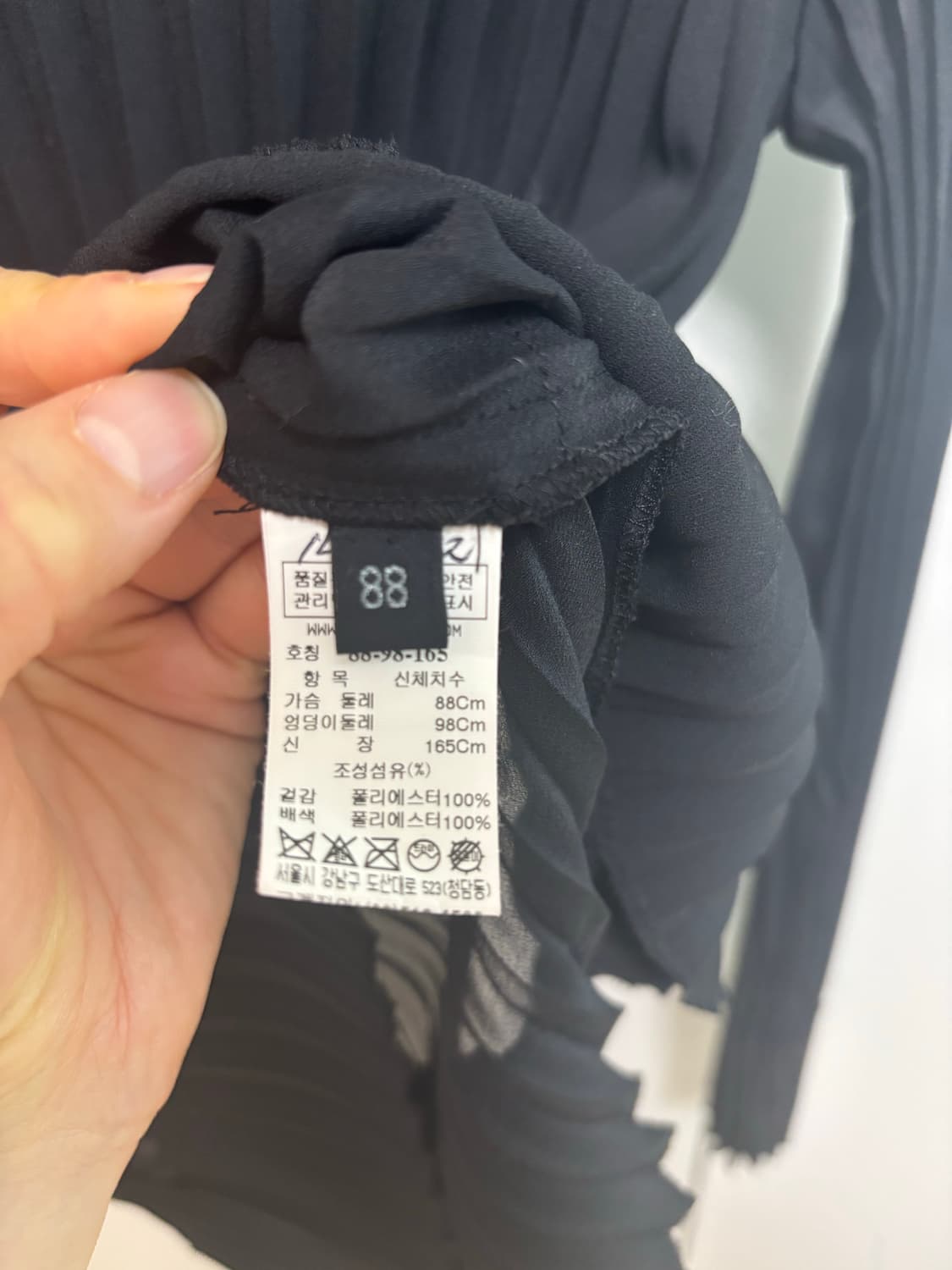 랑방 블랙 플리츠 긴팔 티셔츠 상품이미지4