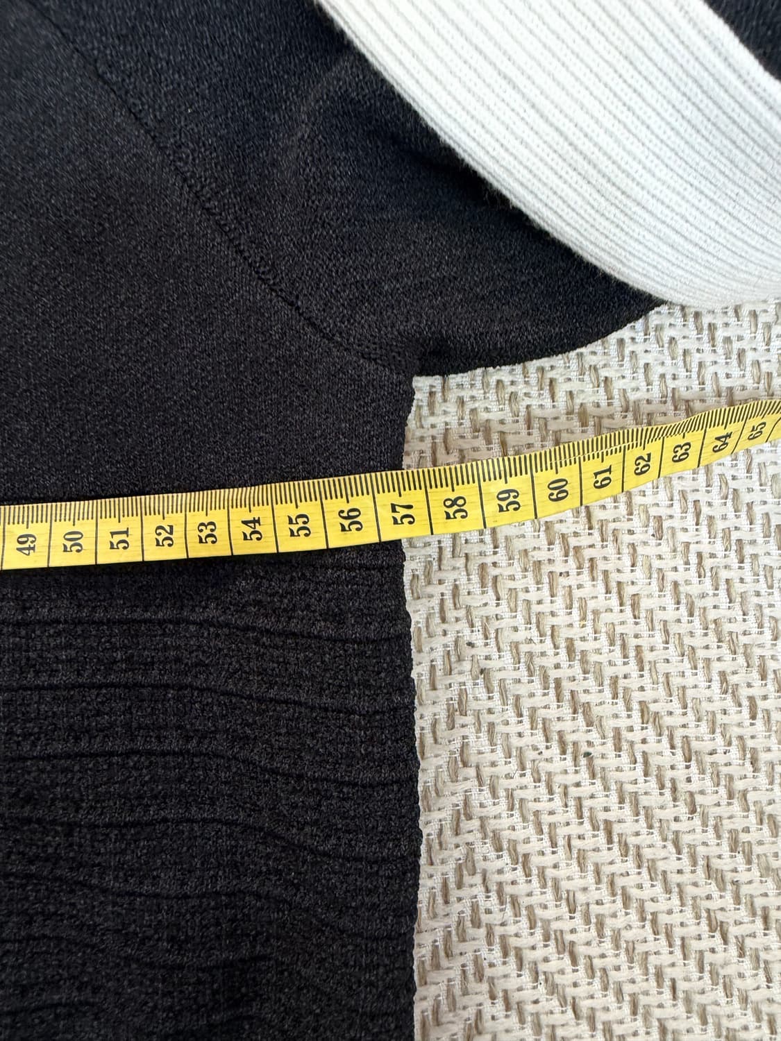 정품) 시스템 한섬 23ss TRÔNER 오버핏 크롭 니트 F  상품이미지9