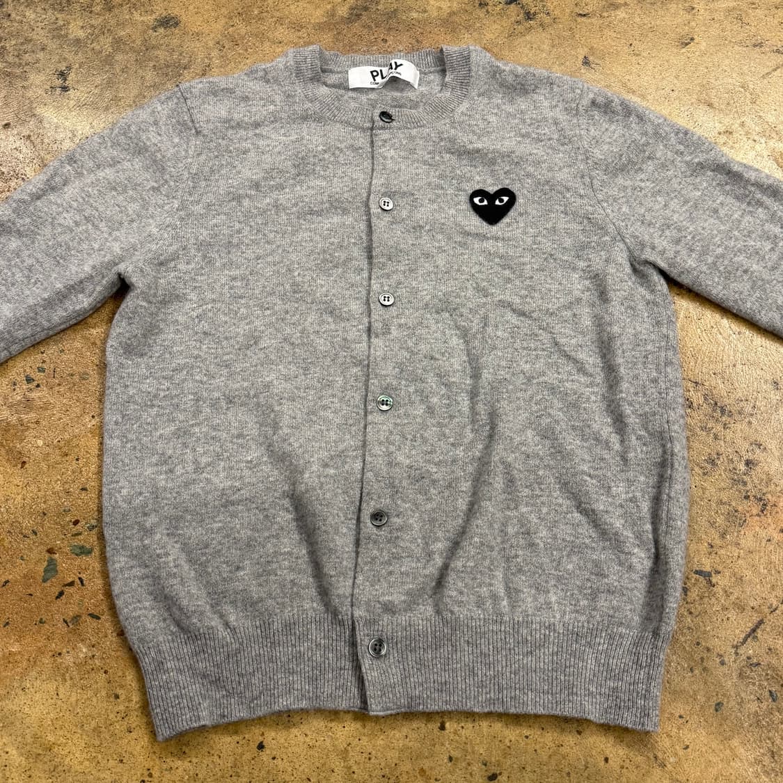 꼼데가르송 그레이 블랙 와펜 니트 가디건  상품이미지3