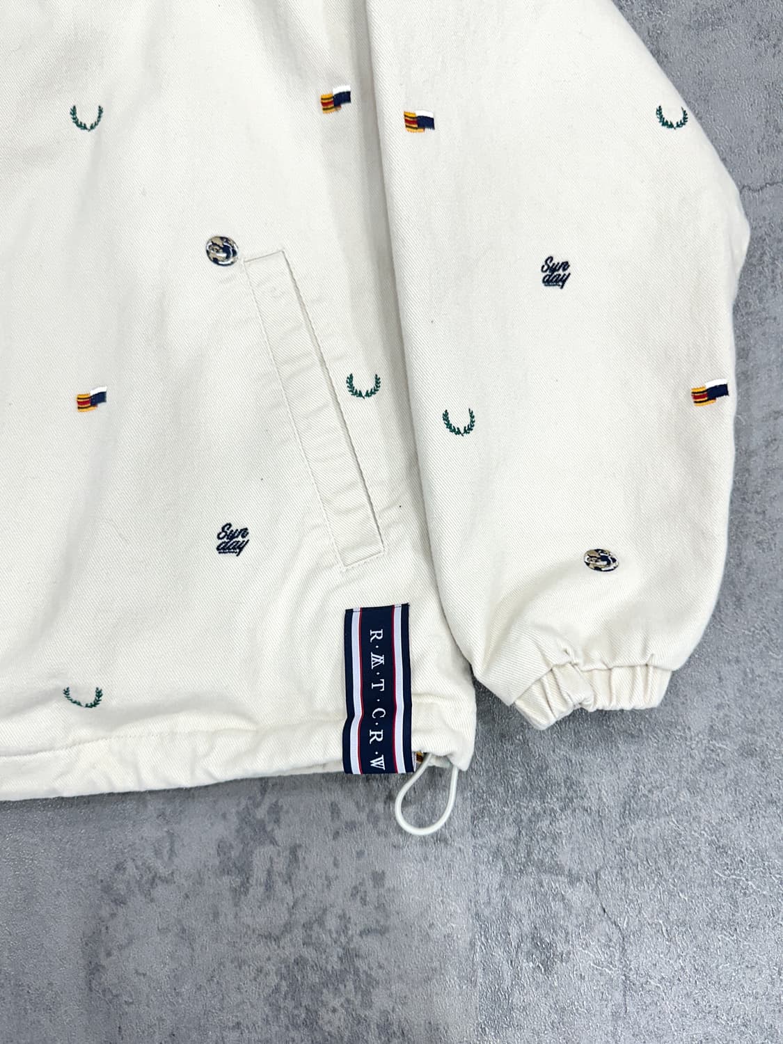 로맨틱크라운 코치자켓 상품이미지2