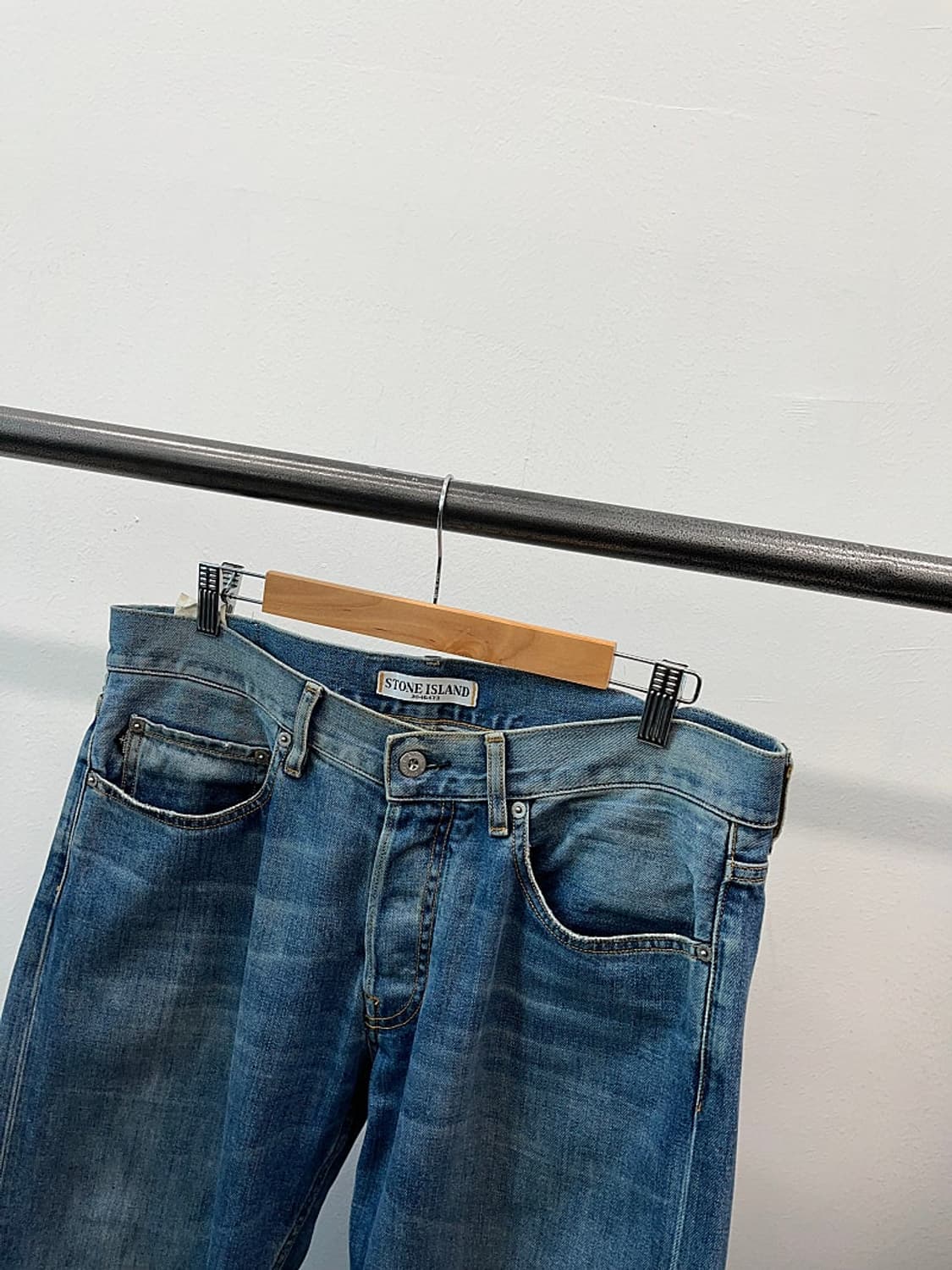 34) 스톤아일랜드 와펜 중청데님 상품이미지3