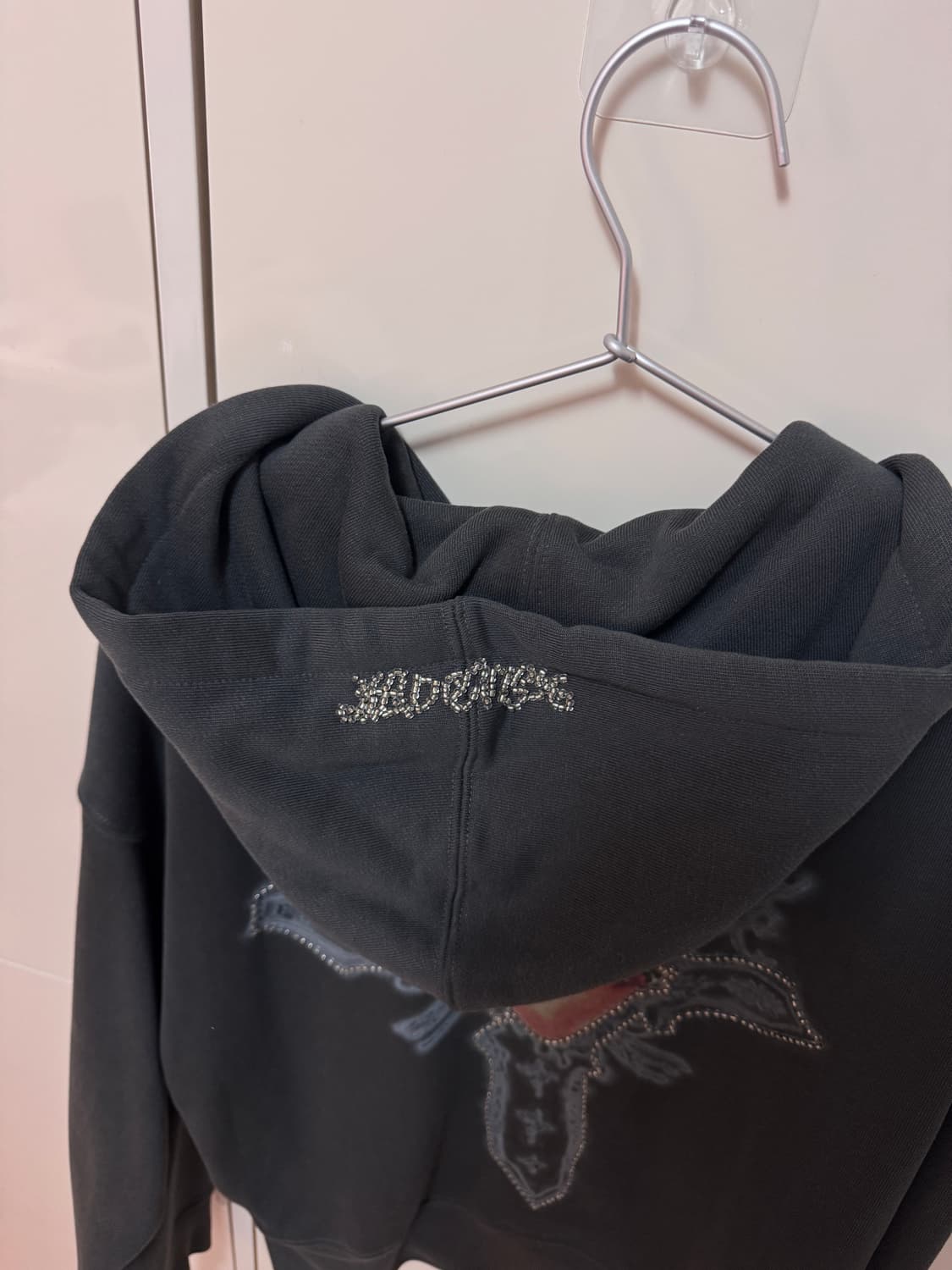스컬프터 Beaded Saint Hoodie 상품이미지3