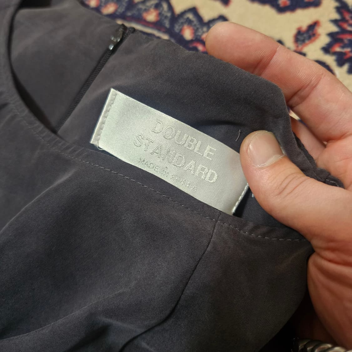 더블스탠다드 차콜 드레이크 셔링 지퍼 원피스 상품이미지6