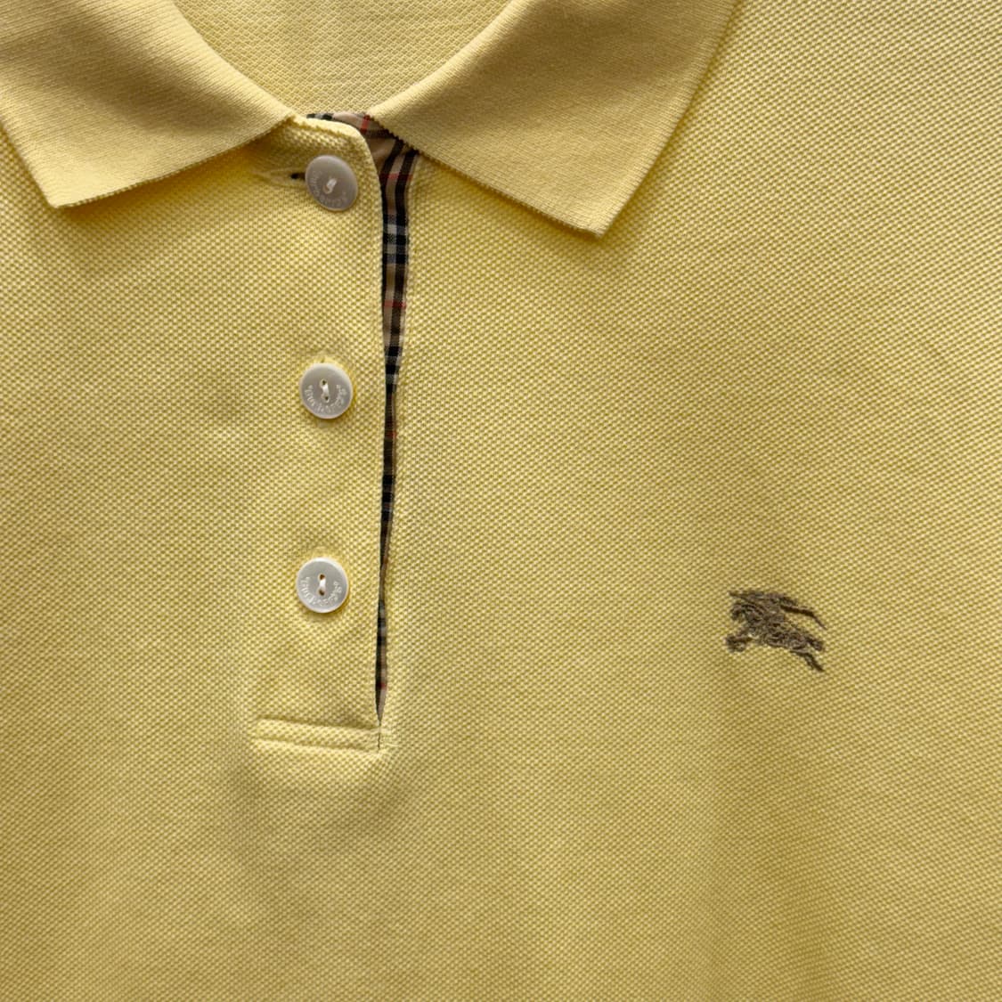 버버리 버버리스 반팔 PK 티셔츠 노바 체크 디테일 슬림핏 옐로우 상품이미지6