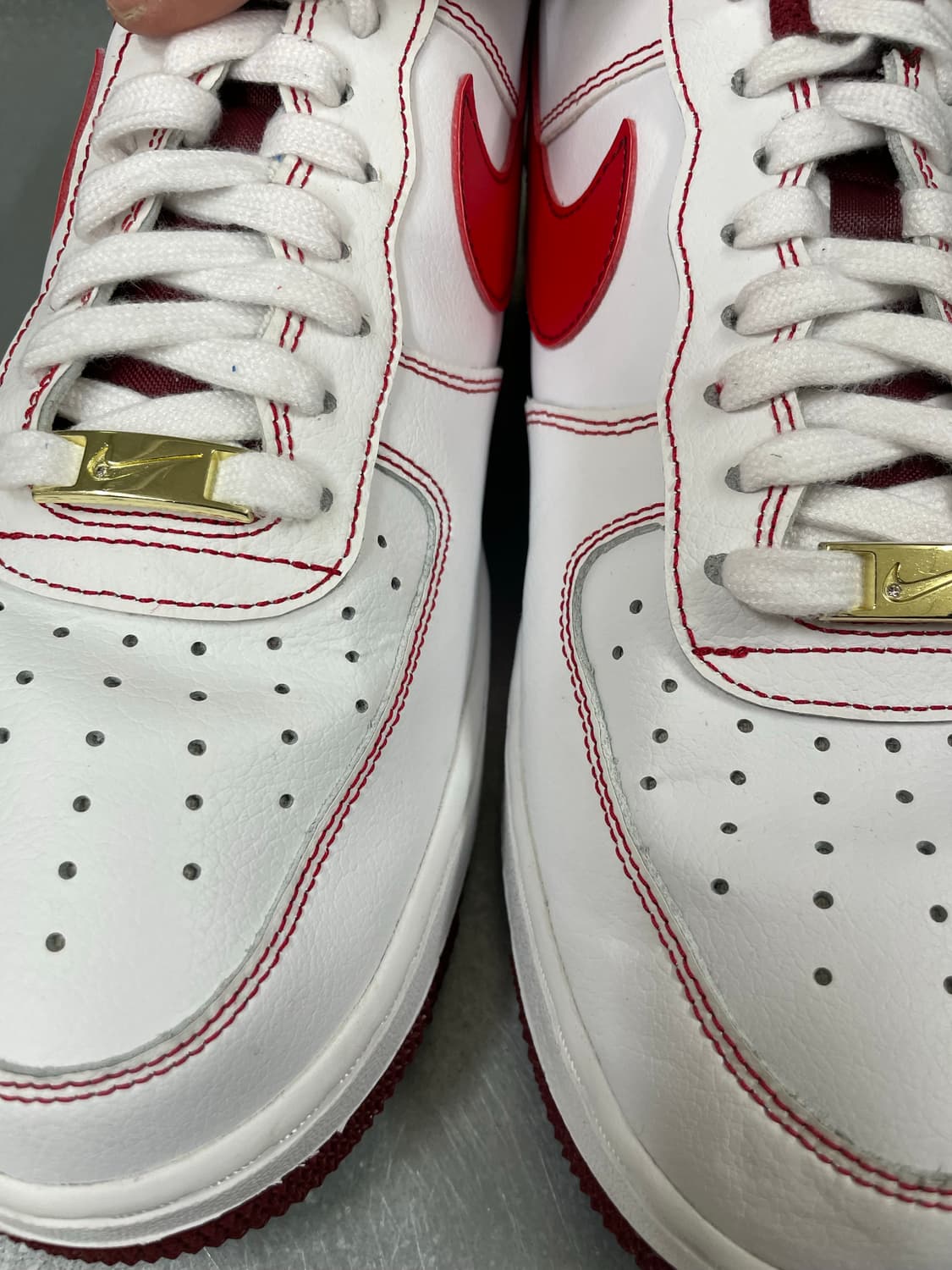 나이키 에어포스1 '07 화이트 팀 레드 265 상품이미지7