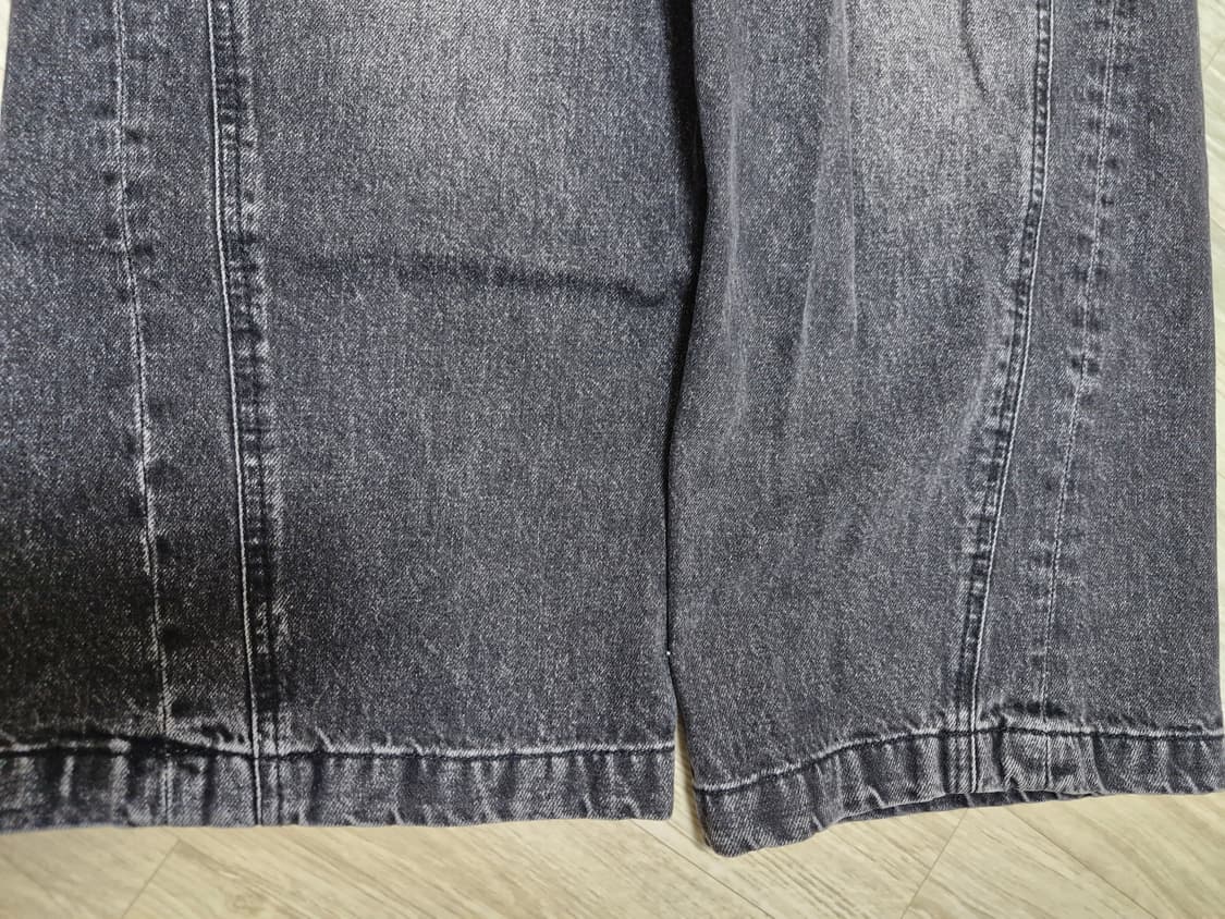 IDWS 아이돈워너셀 레이어 커브 데님 블랙 0사이즈 판매합니다 상품이미지4