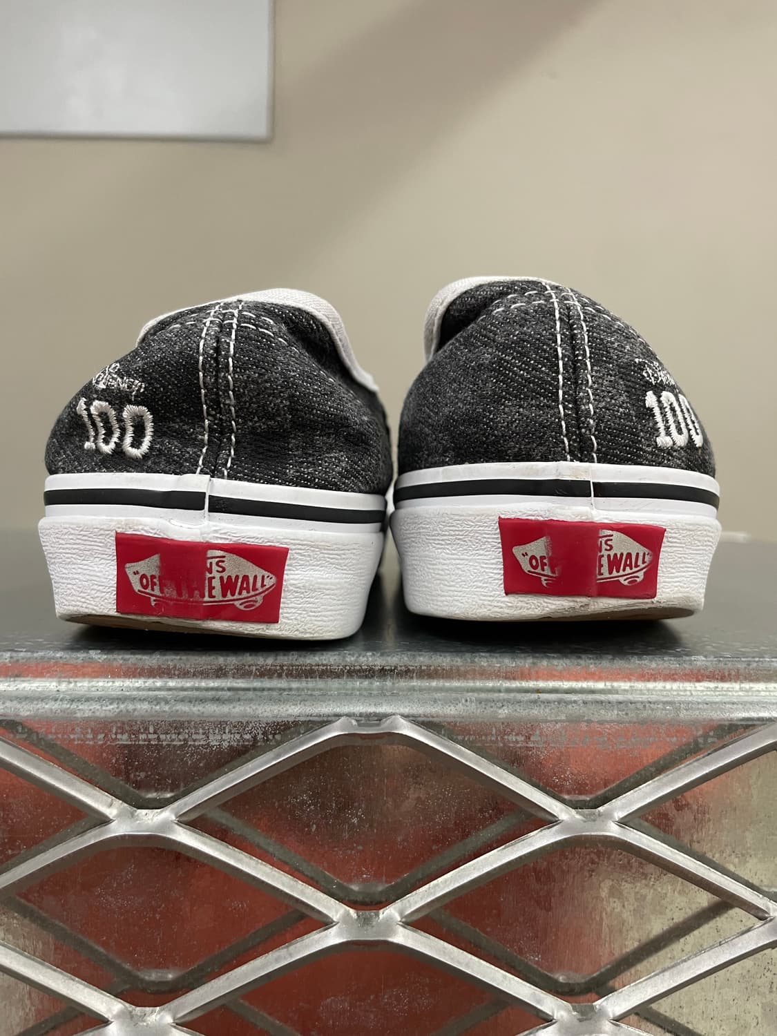 반스 X 디즈니 OG 패밀리 어센틱 240 (gr-4483) 상품이미지3