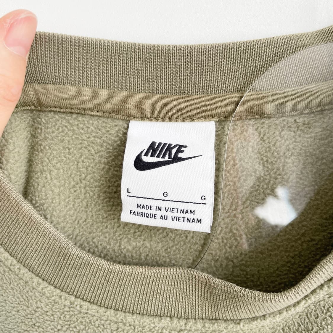 F2 나이키 클럽+ 플리스 윈터라이즈드 크루넥 미디엄 올리브 맨투맨 10 상품이미지4